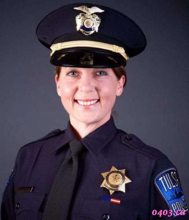 手无寸铁非裔男举手投降仍遭警察击毙